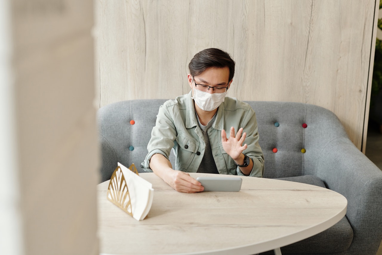 A man networking during a virtual event